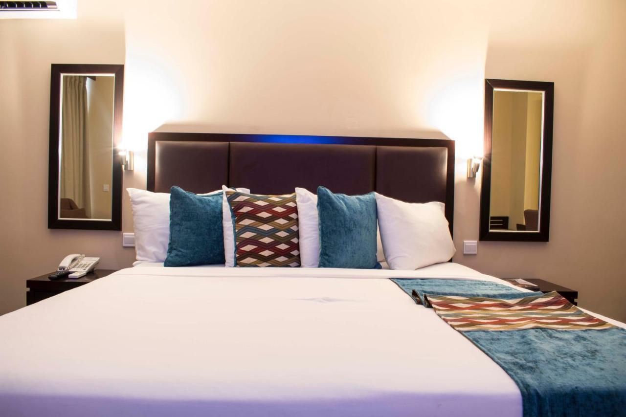 เบสต์ เวสเทิร์น พลัส แอคครา บีช โฮเต็ล Hotel Teshie ภายนอก รูปภาพ