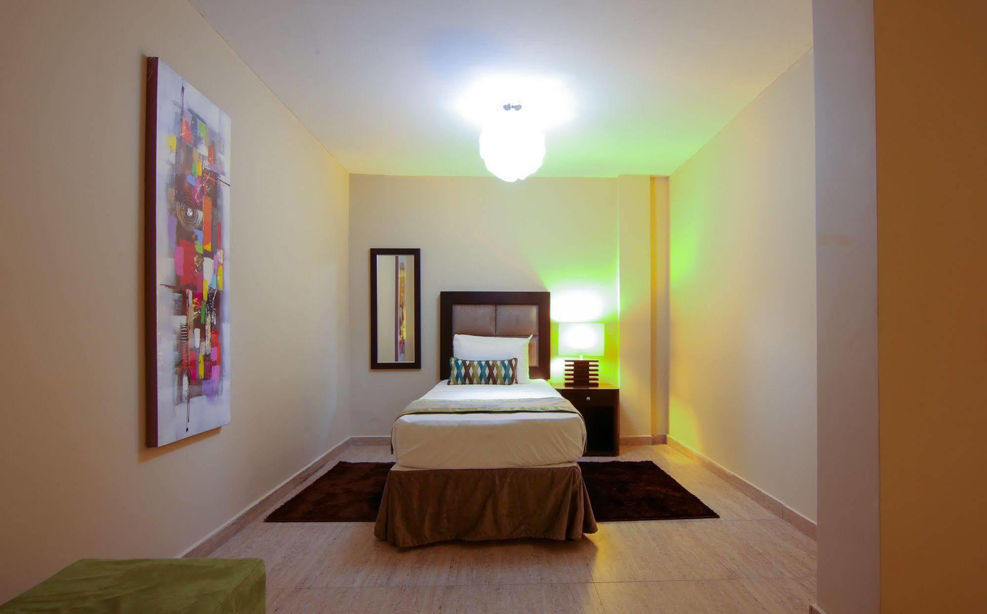 เบสต์ เวสเทิร์น พลัส แอคครา บีช โฮเต็ล Hotel Teshie ภายนอก รูปภาพ